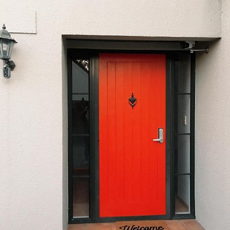 Red Door Holiday House Роторуа Екстер'єр фото
