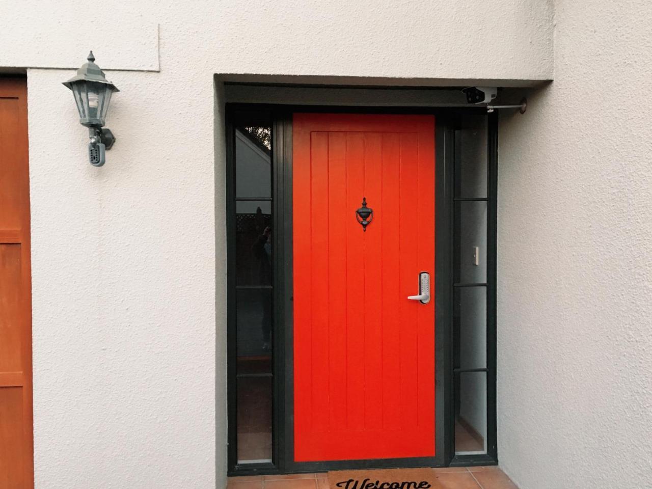 Red Door Holiday House Роторуа Екстер'єр фото